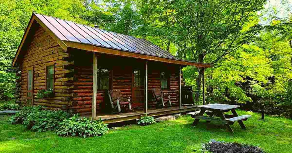 Cozy Log Cabins Located in the Green Mountains of Vermont, Romantic Cabins in Vermont